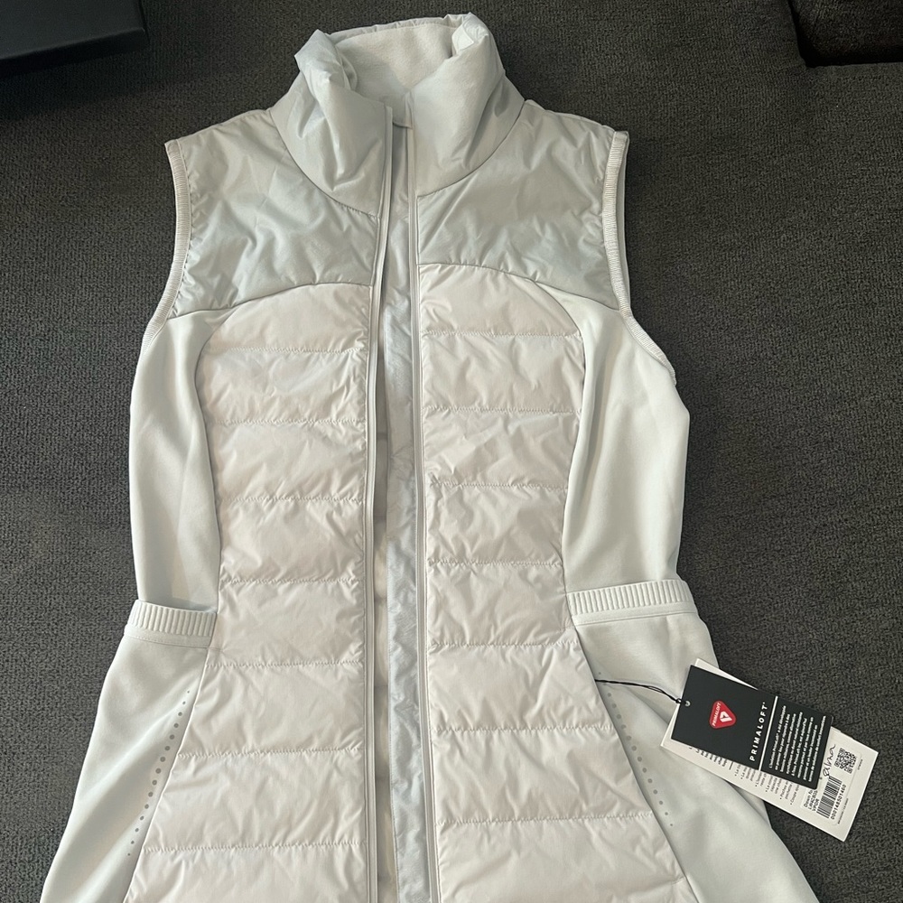 Lululemon | DOWN FOR IT ALL VEST | size 6 |